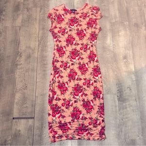 American Dream Long fitted dress: size Large- Good Condition